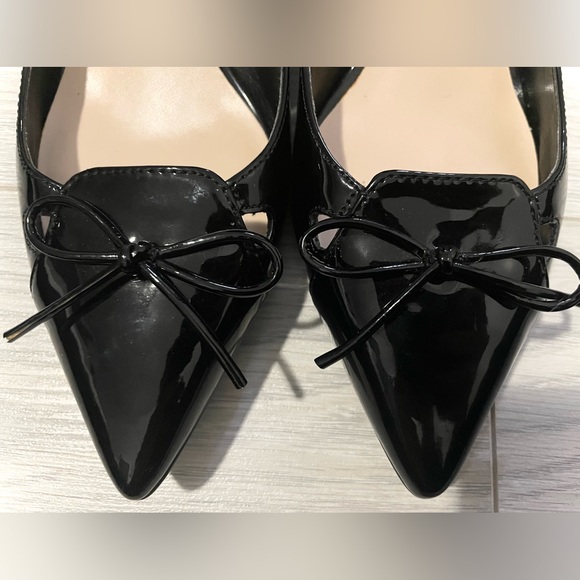 SOLD Coquette Kitten Heels - Picture 4 of 4